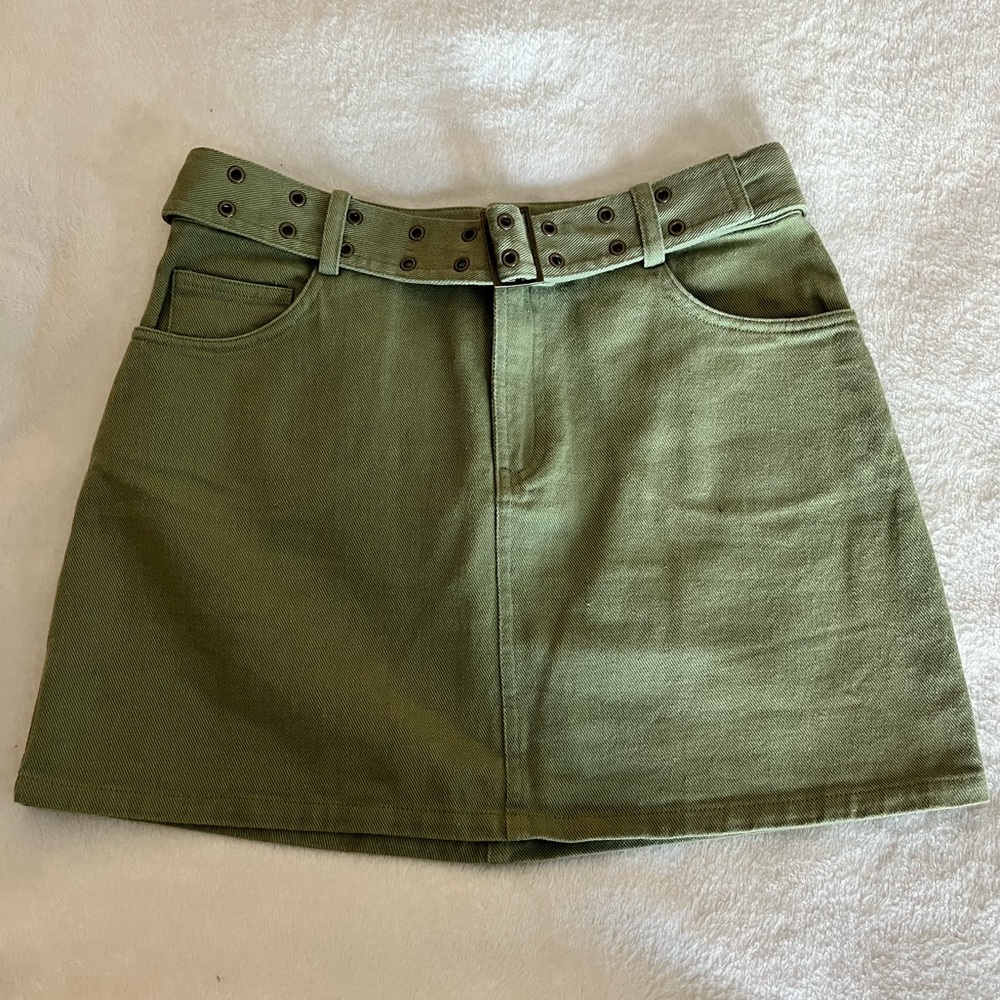 MINI SKIRT